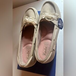 NWT! Keds Women's Cream Slip-On Shoes